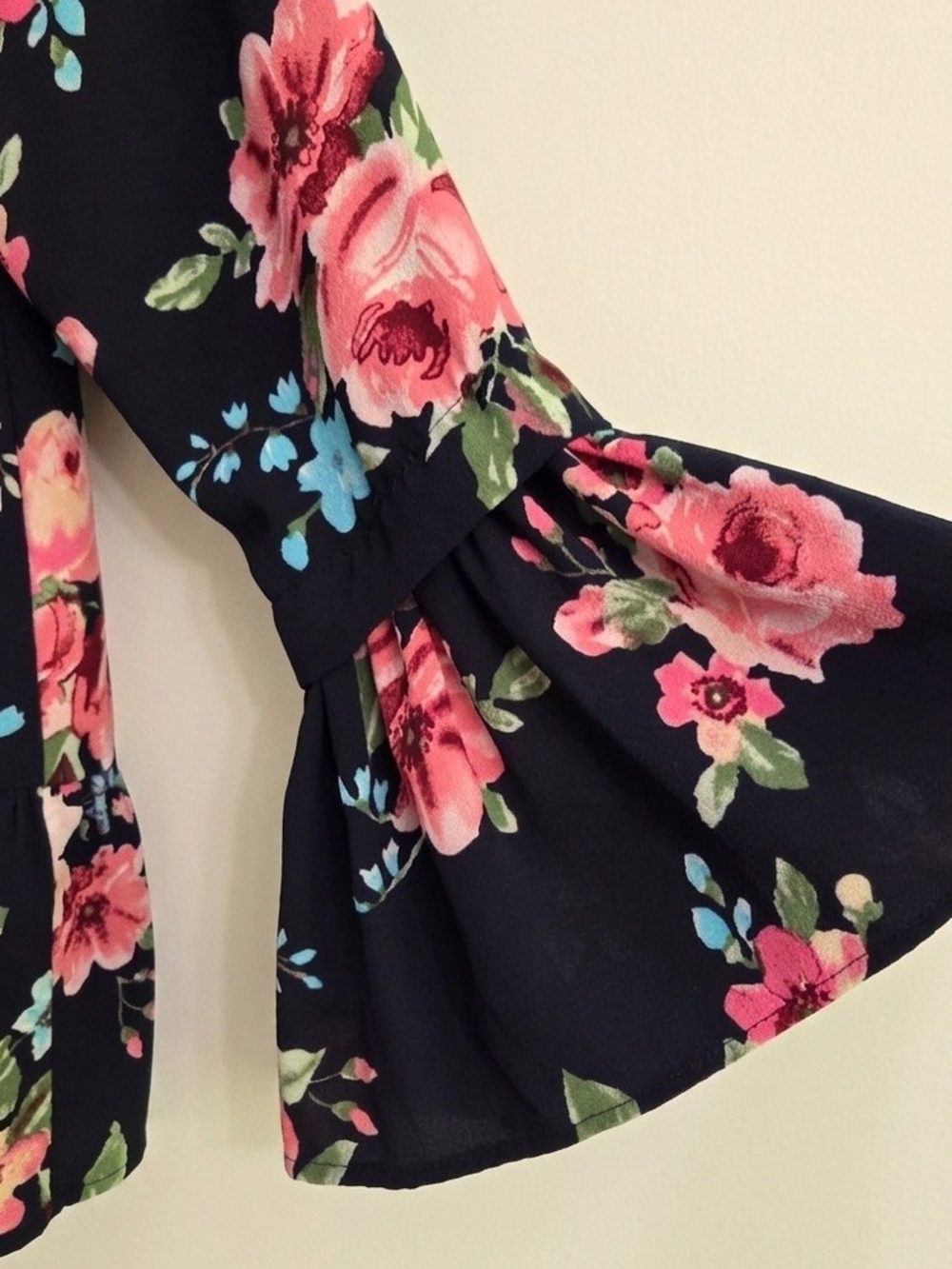 Lara Navy Floral Bell Sleeve Top - Size Medium - Picture 3 of 3